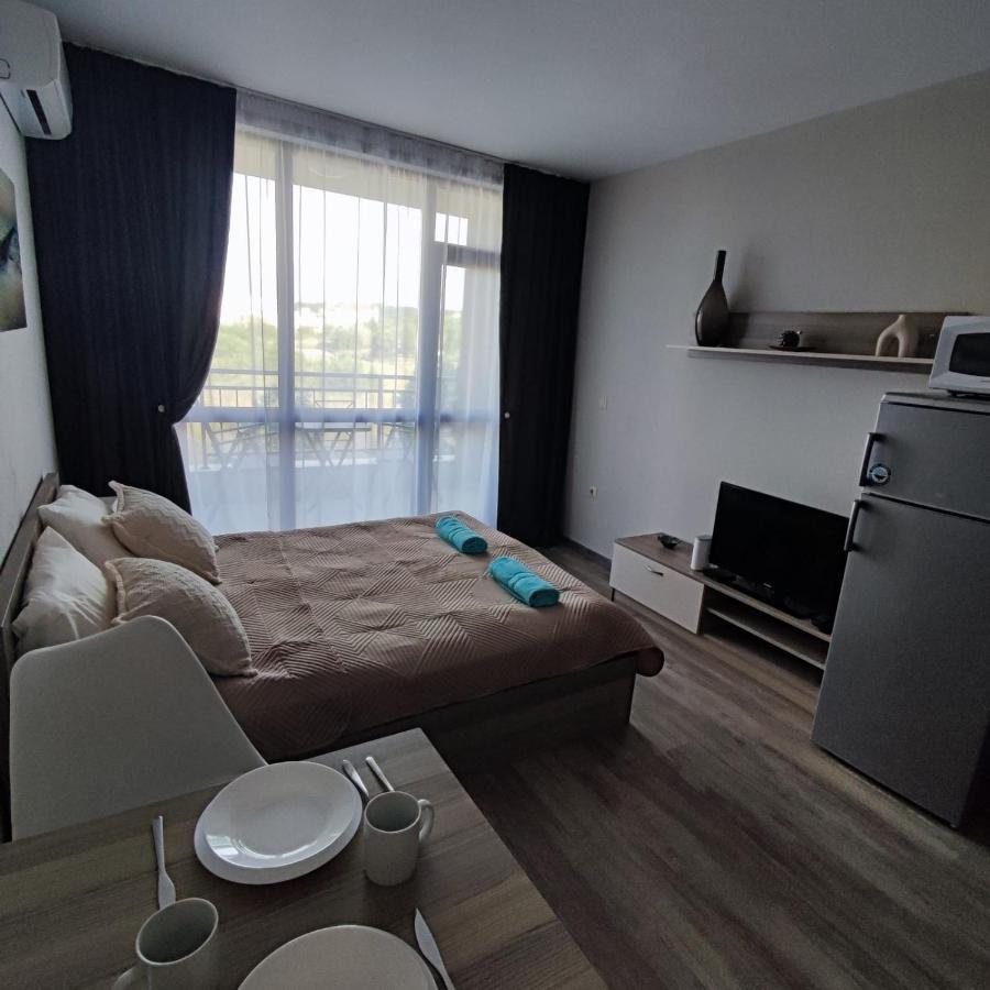 Sorrento Sole Mare - Apartments By The Beach Sveti Vlas Dış mekan fotoğraf